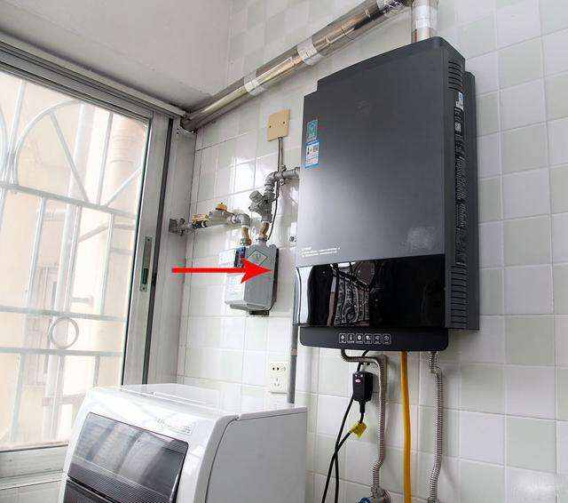 燃气热水器插座安装的高度应该如何选择