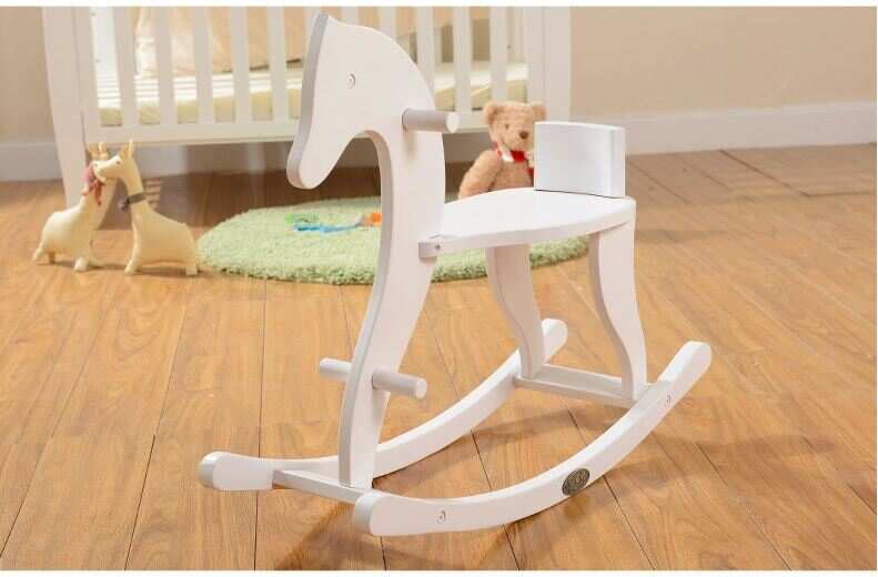 婴儿摇椅好不好  婴儿摇椅为什么能哄孩子