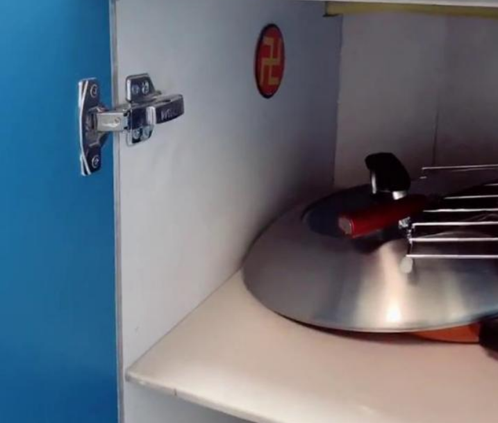 厨房装修砖砌橱柜门怎样安装 台面怎样装修设计