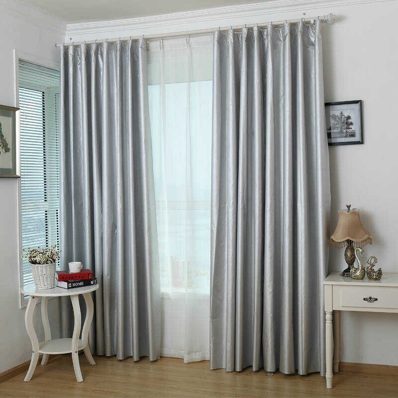 遮光窗帘常用的材料有哪些  遮光窗帘效果图