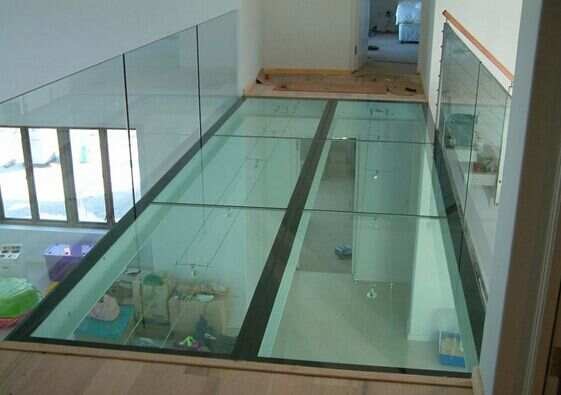 玻璃地板在家安装怎么样  安装玻璃地板的费用
