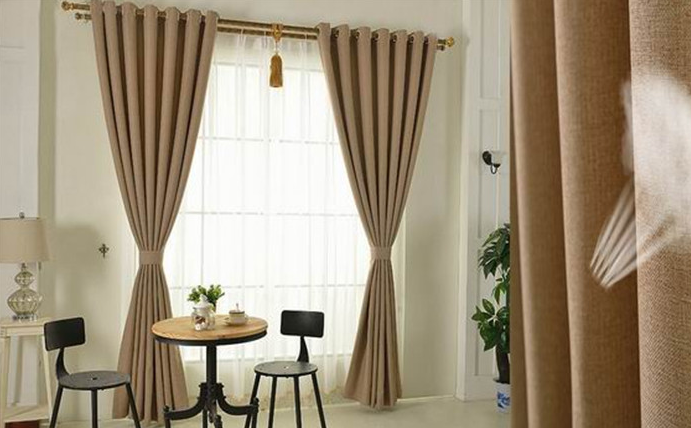 有哪几种窗帘的安装款式 窗帘安装注意哪些事项