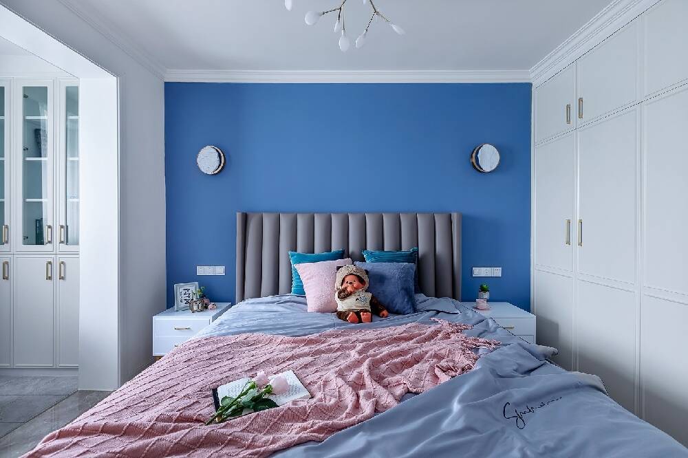 卧室墙壁适不适合刷成蓝色呢
