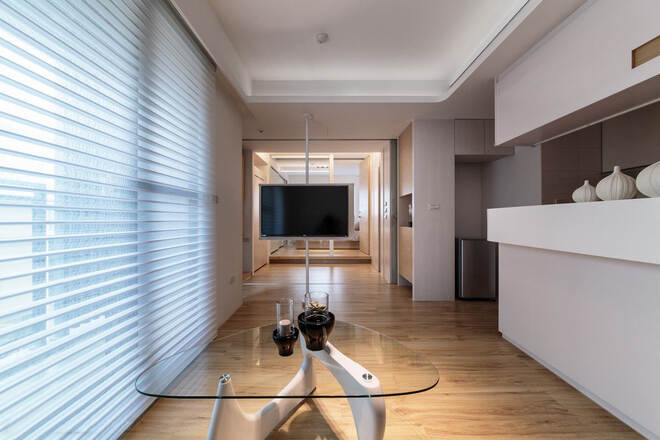 40平米小客厅旋转电视设计
