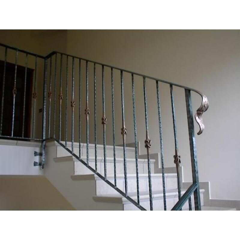 安装楼梯扶手要注意   掌握技巧不但安全又美丽