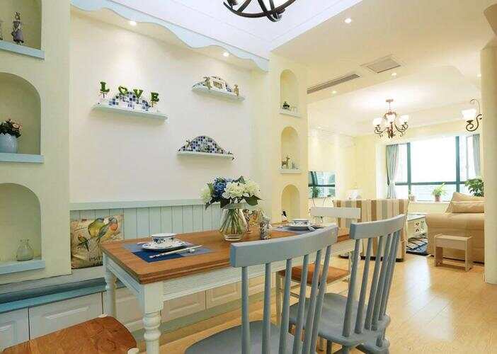 小家庭餐厅空间小如何设计更好  中岛平台也很受用