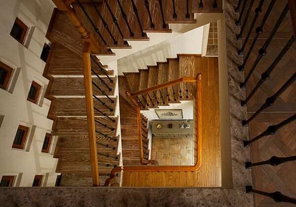 装修宝典之楼梯安装验收的五大注意事项
