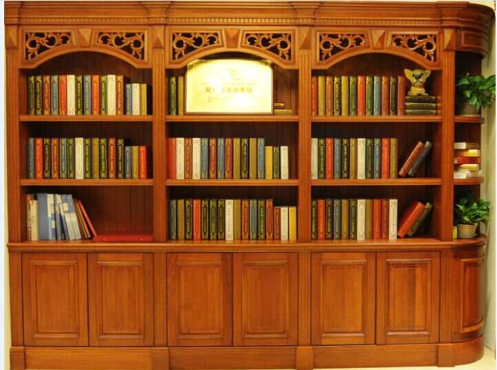 实木定制书柜需要多少钱  如何选购质量好的定制书柜