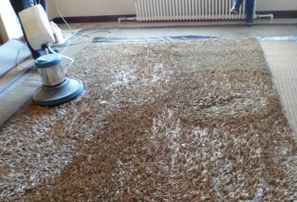 家用地毯怎么清洗保养   最好多久清洗一下地毯