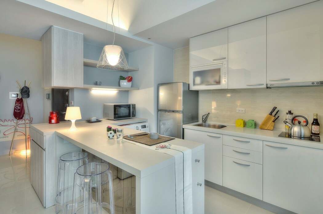 一居室時尚清新白色簡約開放式廚房吧臺設計