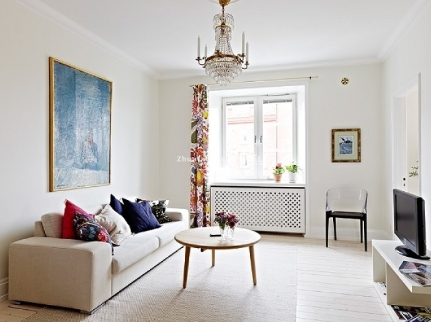 白色客厅与什么颜色的窗帘搭配好白色客厅搭配什么颜色的家具