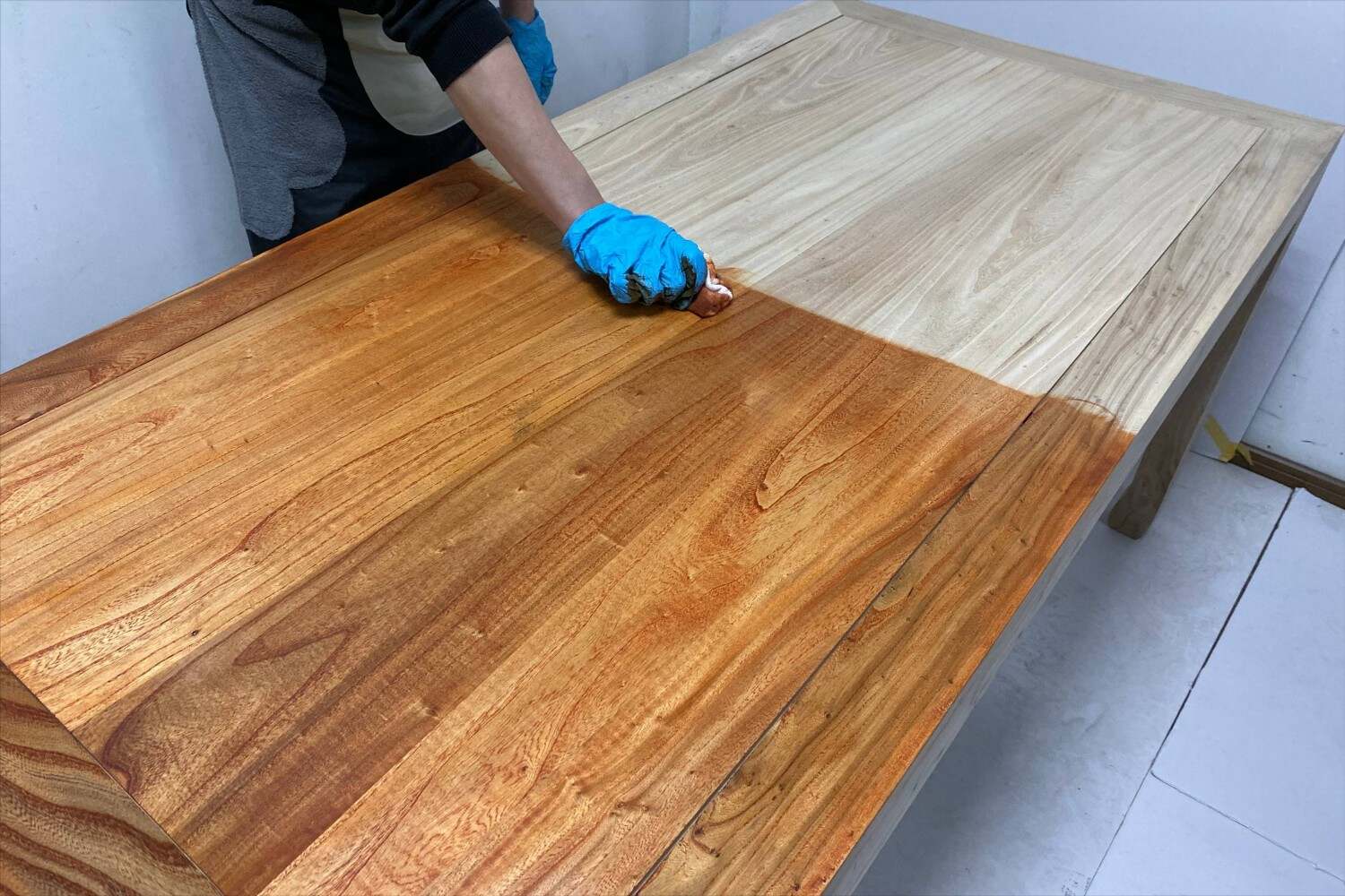 如何对经过涂刷木蜡油的实木地板进行保养和翻新