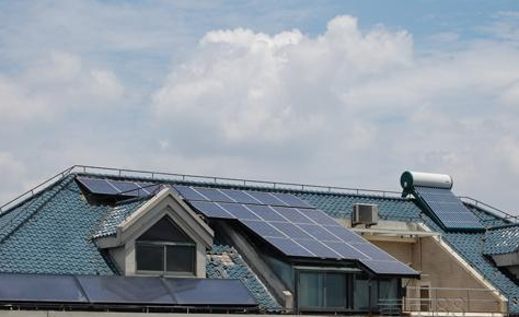 家用太阳能如何安装 家用太阳能热水器优缺点有哪些