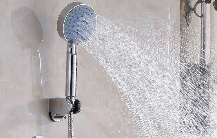 淋浴喷头离地面的标准高度是多少 淋浴安装有哪些注意事项