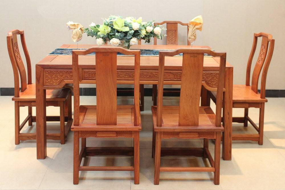 红木餐桌怎样选购  红木餐桌的保养方法