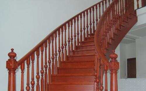 楼梯扶手应该从哪可以买到  安装楼梯扶手要注意什么